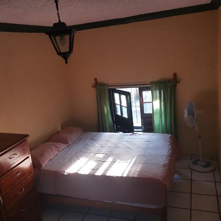 Hostal Guadalajara Kültér fotó