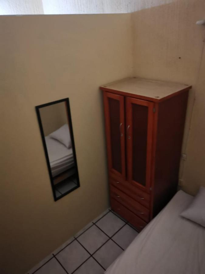 Hostal Guadalajara Kültér fotó